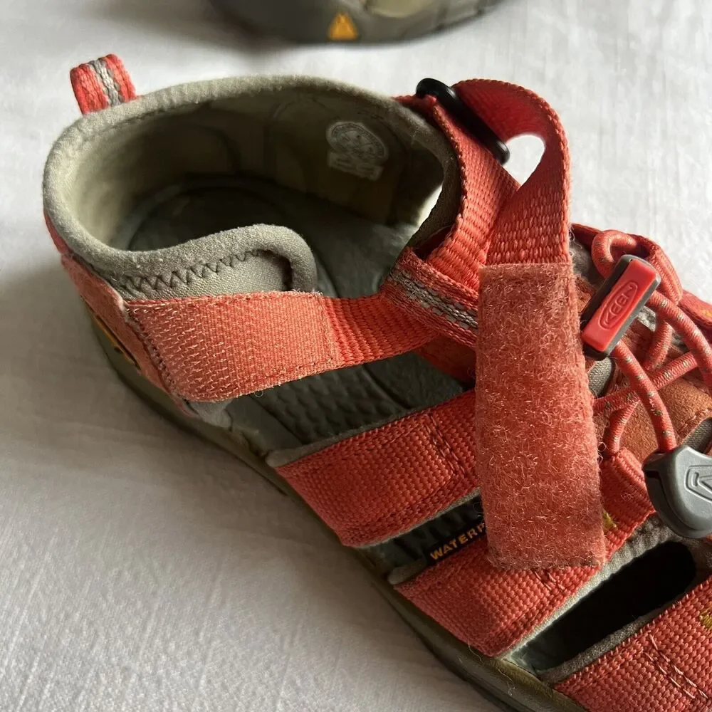KEEN Big Kids' Newport H2 Sandals Size US‎ 4/EURO 37